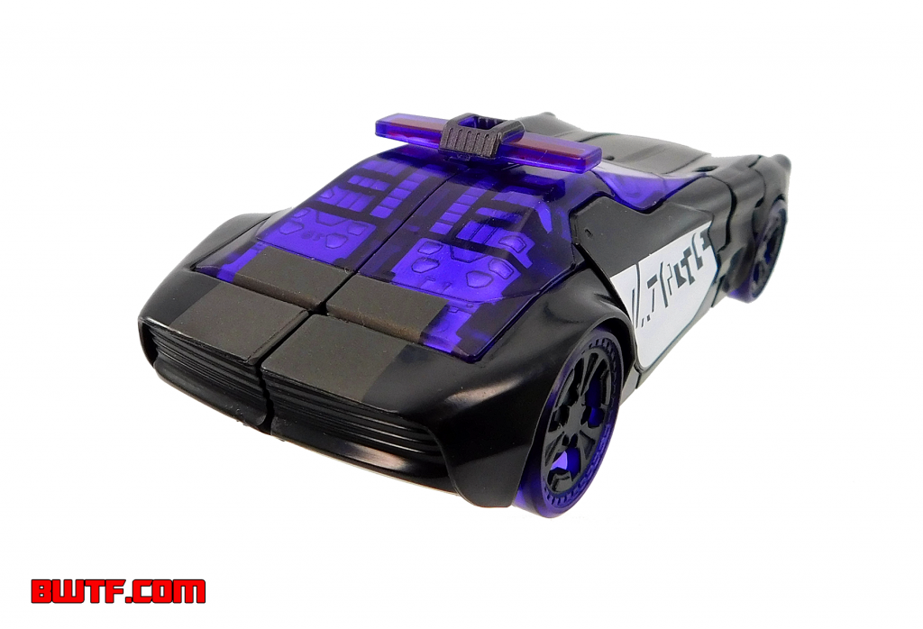 transformers war for cybertron barricade toy