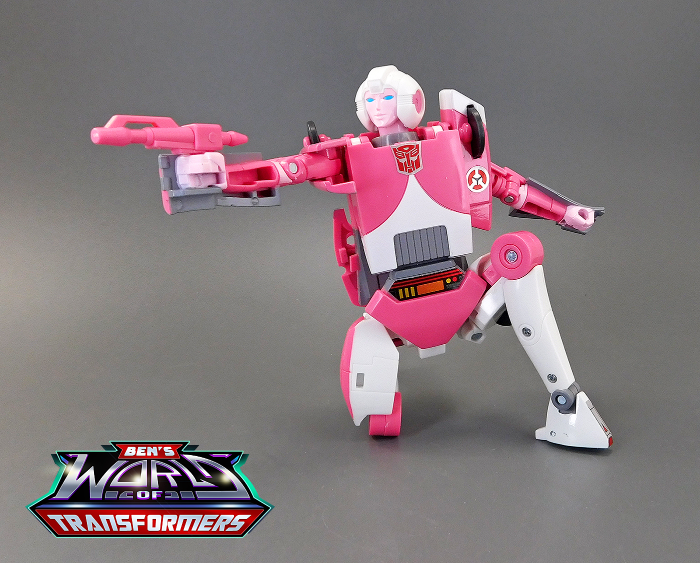 "Robot Mode (holding weapon)"